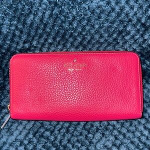 Kate Spade wallet – excellent condition